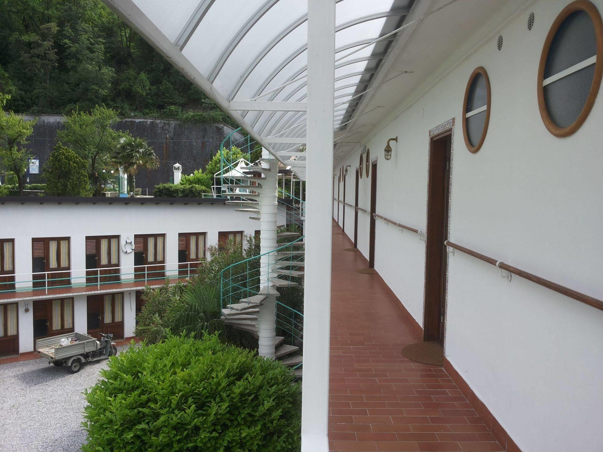 Hotel Nautilus Valmadrera Exterior photo